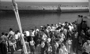 COLO LA PEYROUSE 1957 VILLE D ORAN 28 JUILLET LE DEPART